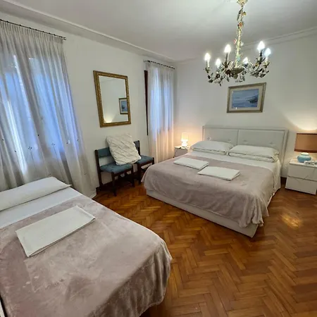 Artists' House 5 Stars * Venice