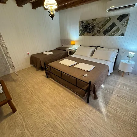 Guest house Artists' House 5 Stars *